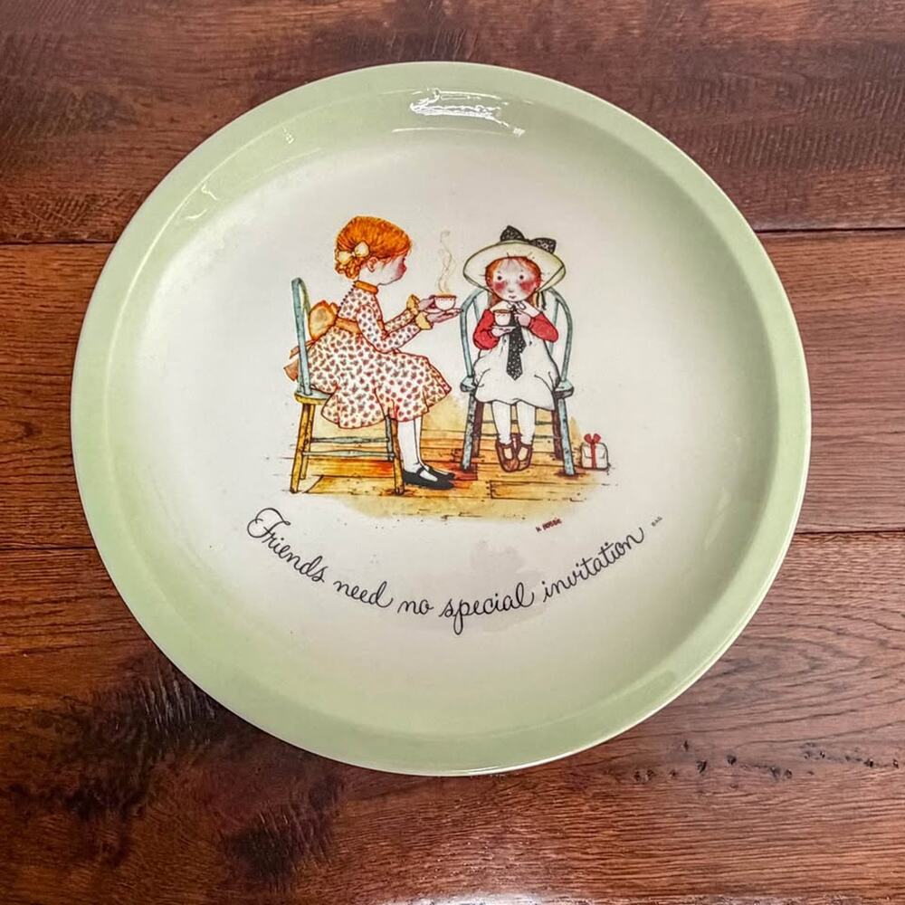 Vintage Holly Hobbie Style Friendship Plate “Friends Need No Special Invitation”